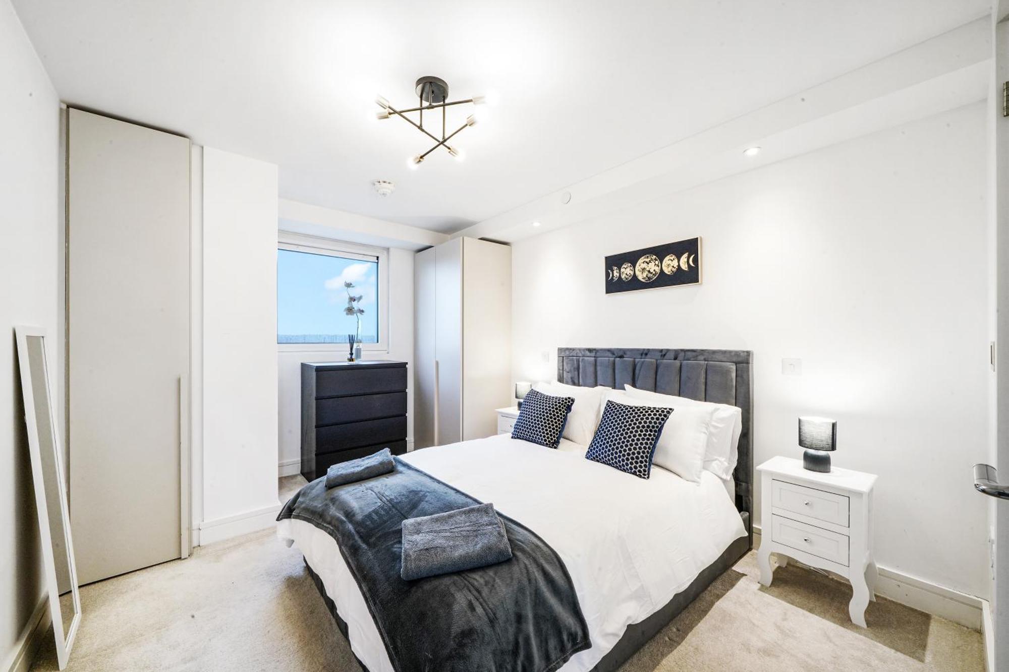 Luxury Apartment With Stunning Views On 10Th Floor Edgware Esterno foto